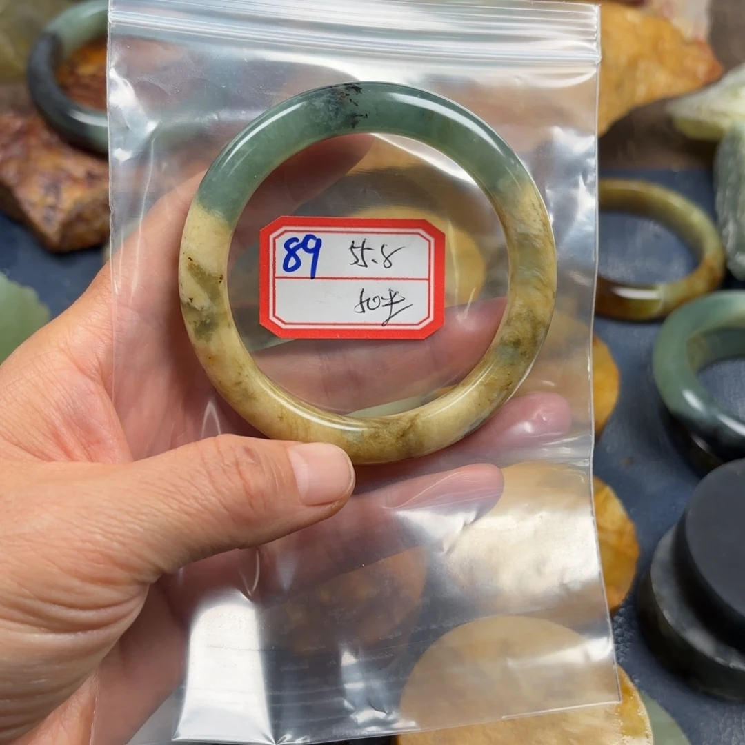 大***宝蛇纹石玉未镶嵌手镯