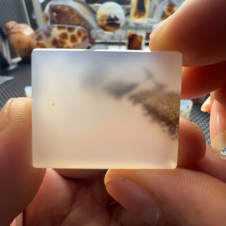 未镶嵌玛瑙/玉髓珠宝奇石