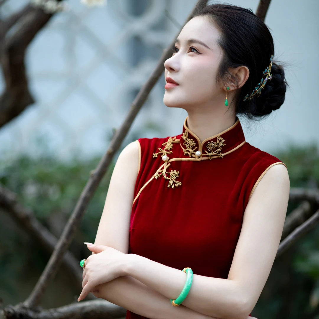 绯韵芳醇丨一城风絮丨春夏丝绒改良新中式复古修身立领无袖旗袍女