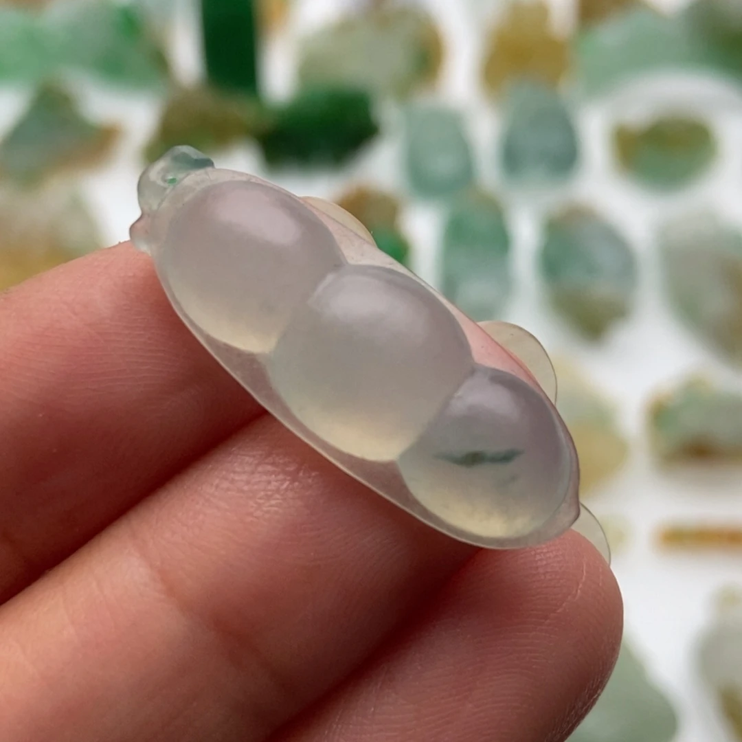 定制翡翠未镶嵌12568659