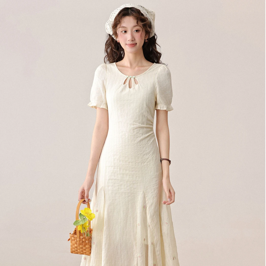 三寸藕【奶酪陷阱】夏季杏色法式短袖连衣裙女气质显瘦裙子L251298