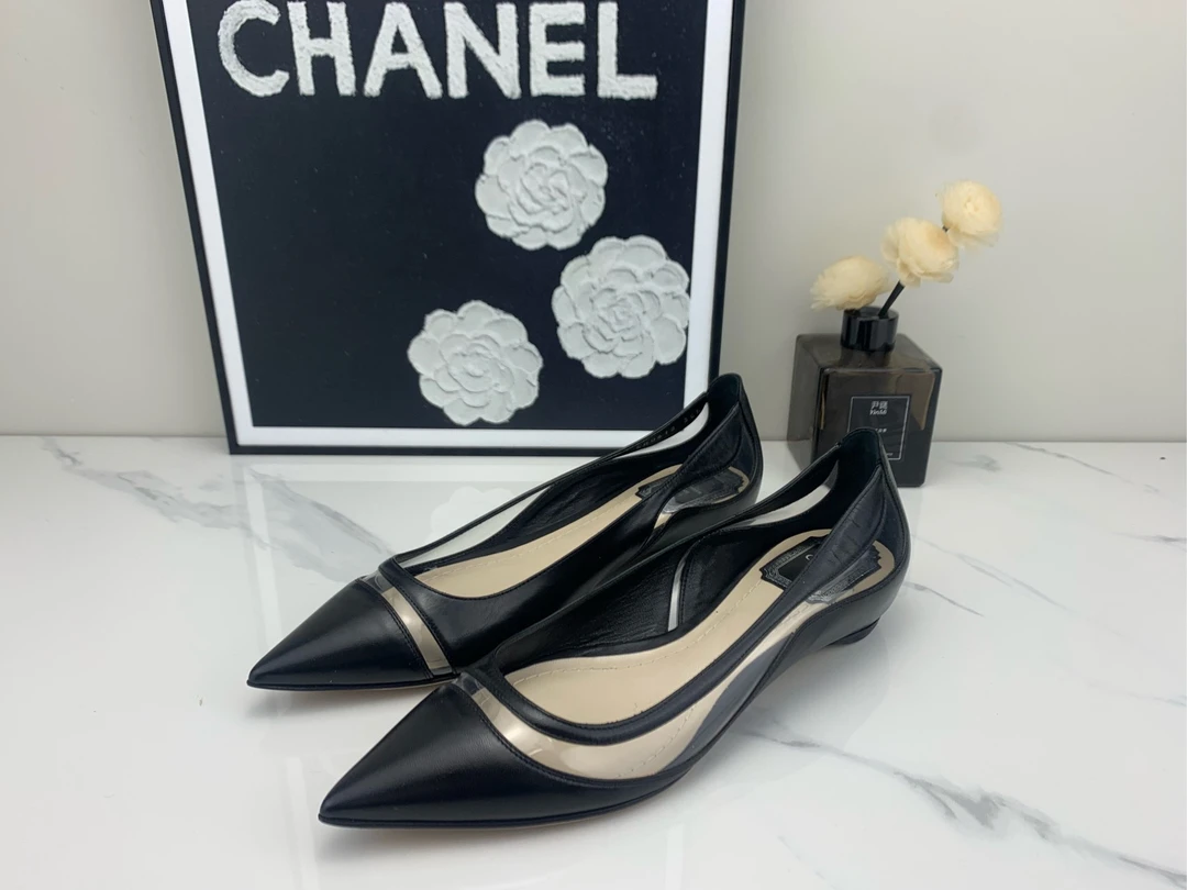 全新未使用 DIOR/迪奥 黑色平底鞋 36.5码/jm00366