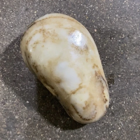 未镶嵌和田玉（糖玉）挂件