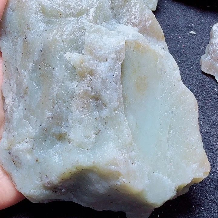 快***生和田玉（糖玉）未镶嵌珠宝半成品