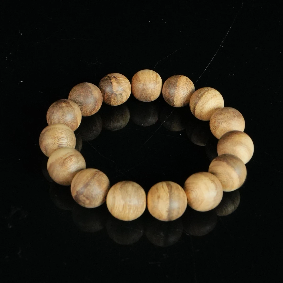 B806 达拉干油线花纹老料沉香手串 1.5cm 18.3g