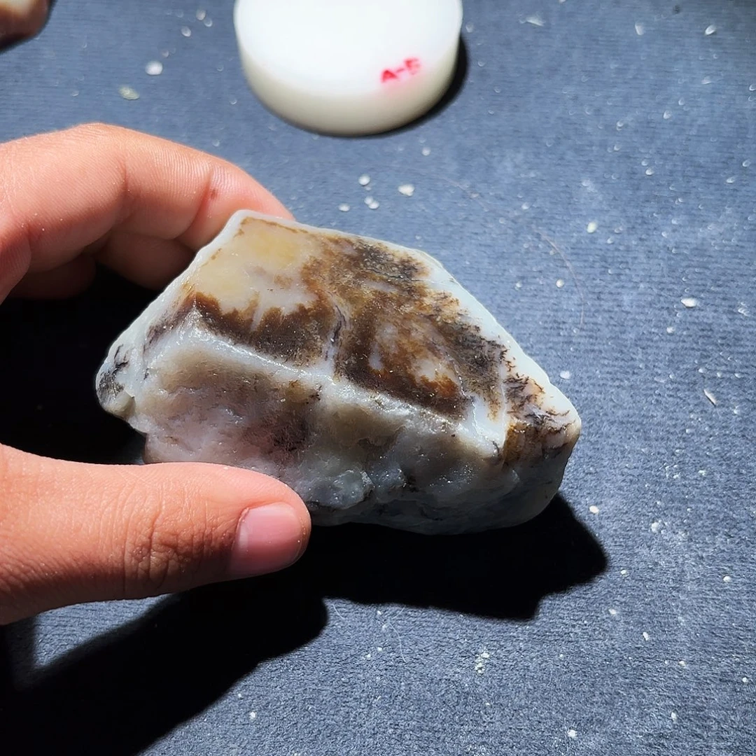 和田玉未镶嵌珠宝奇石