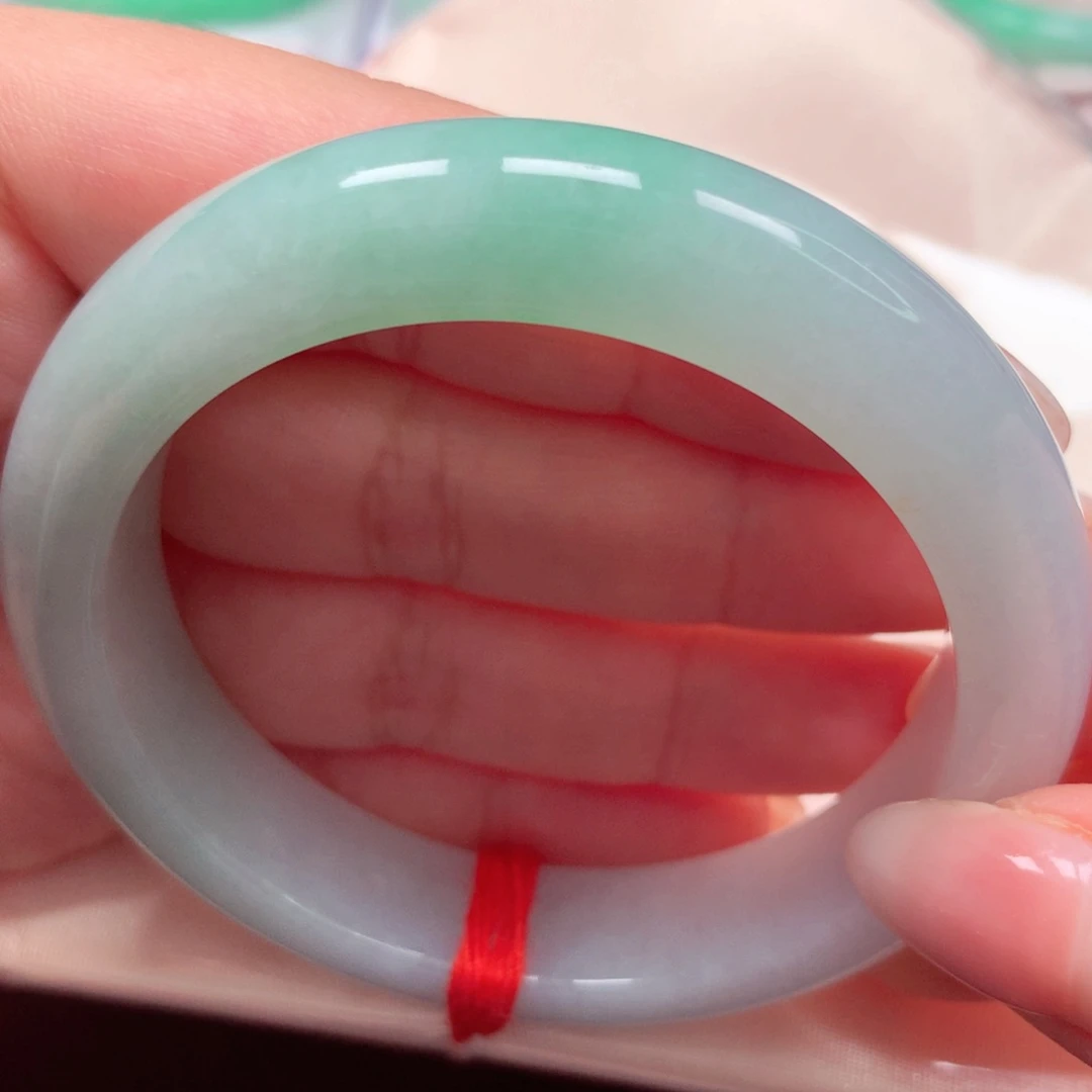 翡翠手镯未镶嵌半山水45