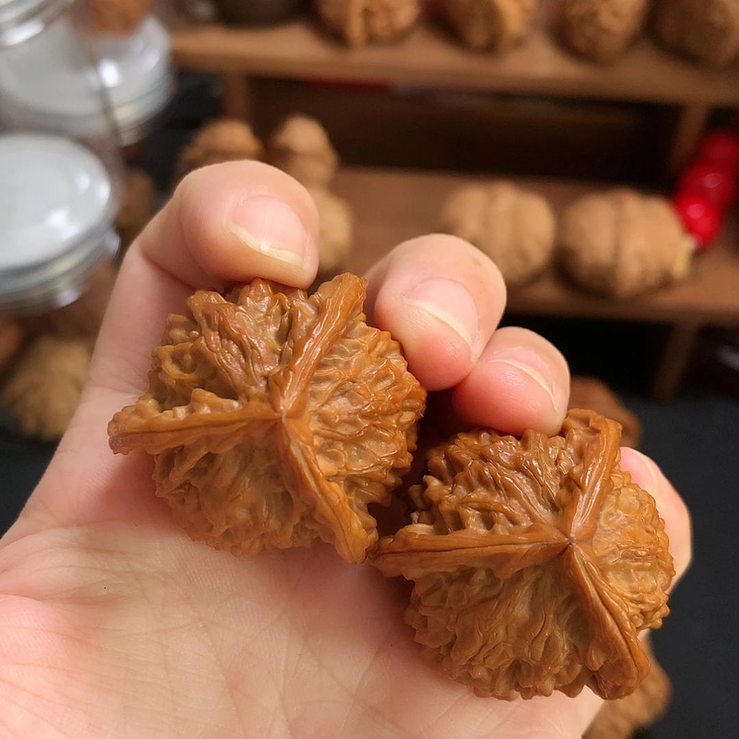 呱***~把件文玩核桃盘山正奔