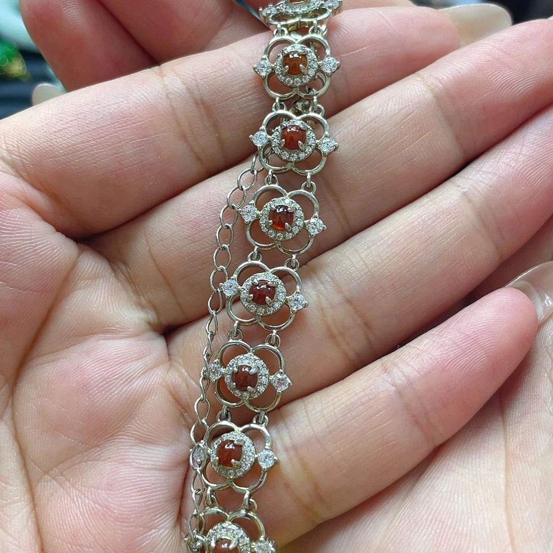 翡翠手镯未镶嵌翡翠99