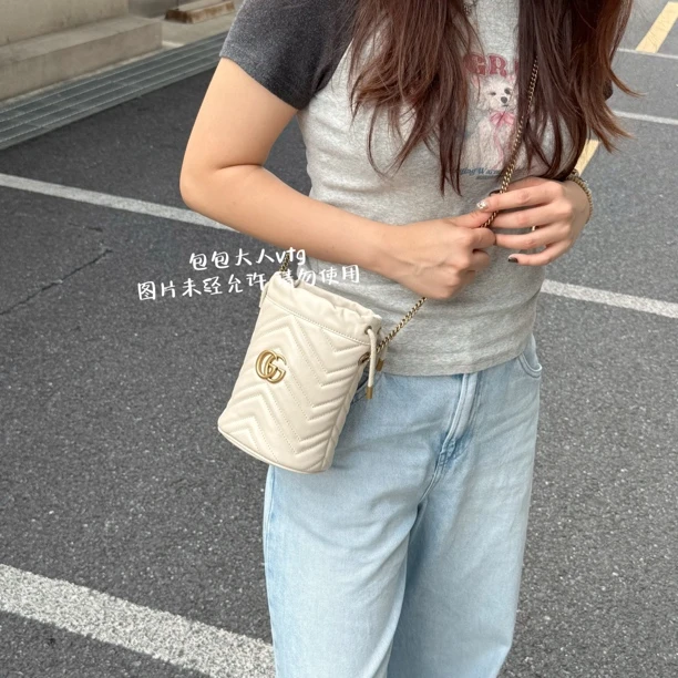 95新 GUCCI/古驰 白金全皮水桶单肩包