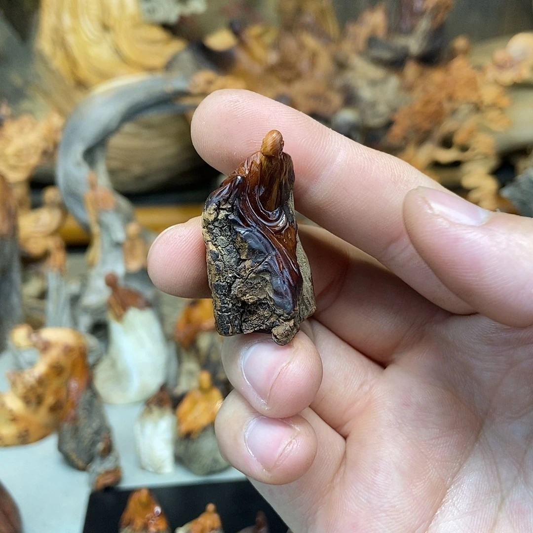 南***馆柏木精品无相手把件