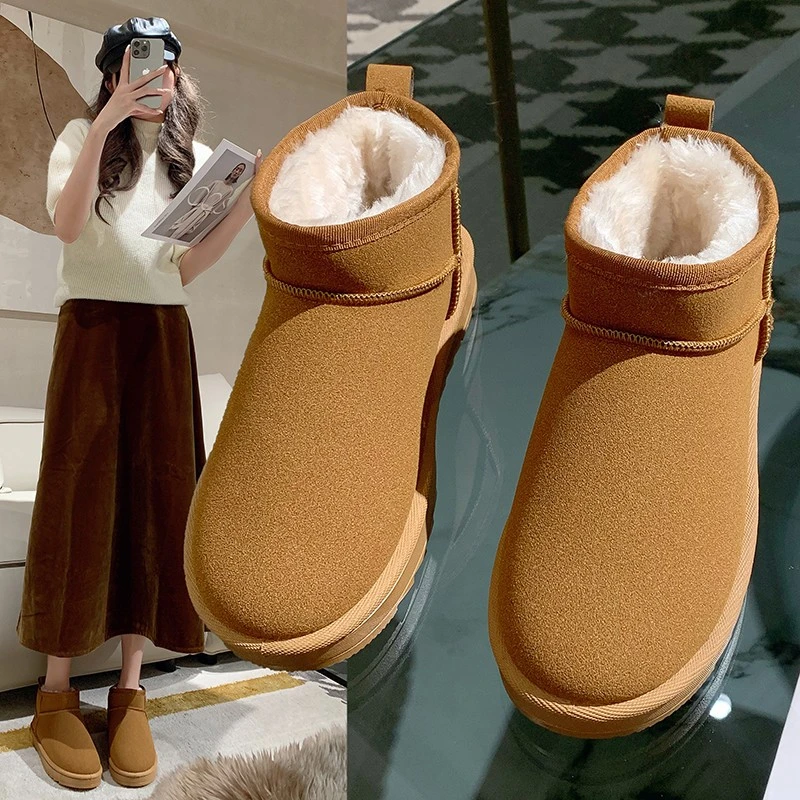 冬季平底防滑防寒保暖加绒加厚百搭时尚雪地靴雪地靴穿搭