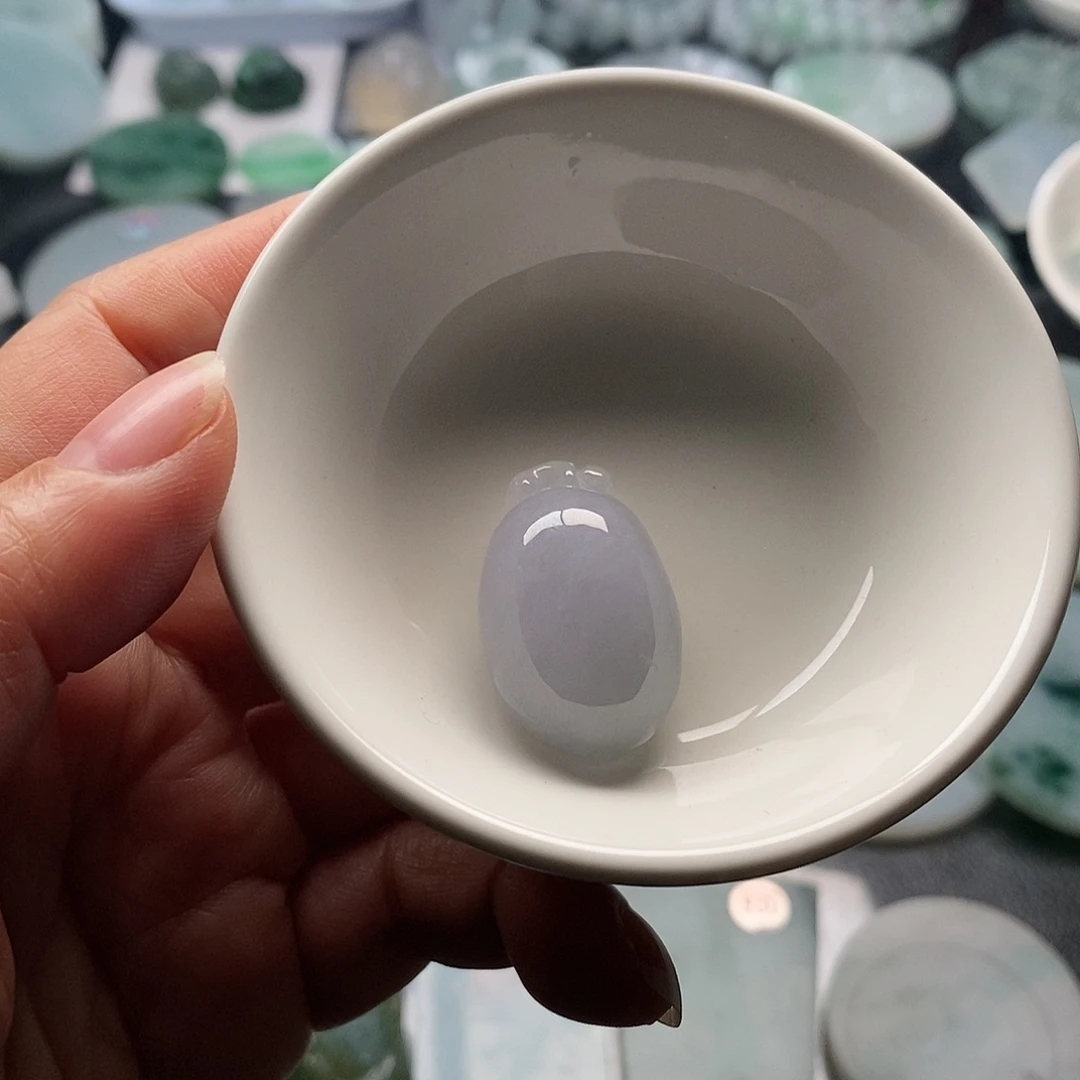定制翡翠未镶嵌小桃子