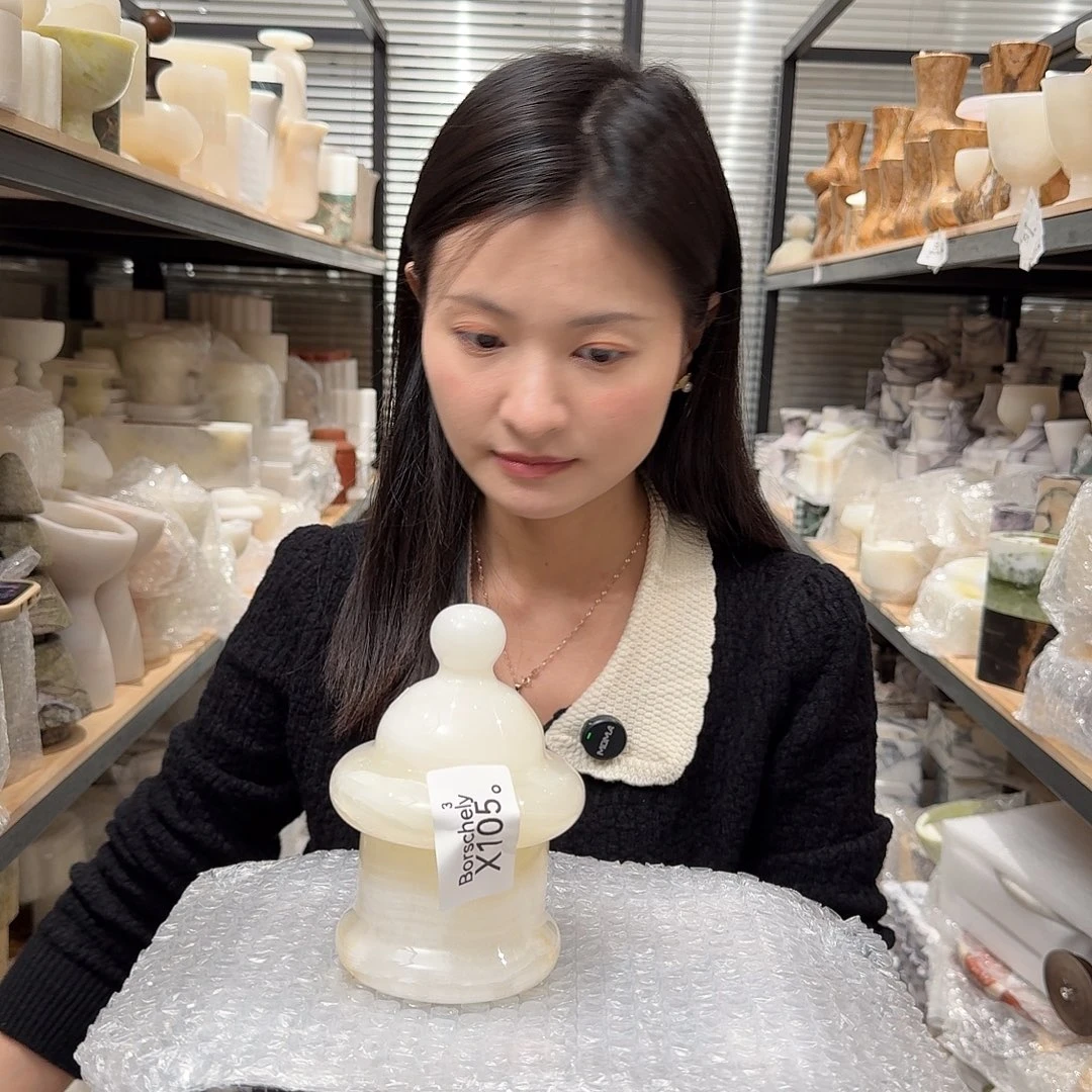 大理石X105。 爱。