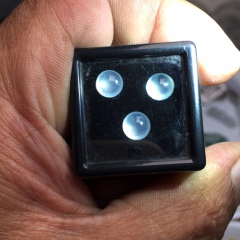 翡翠散珠天然翡翠玻璃种戒面一手走