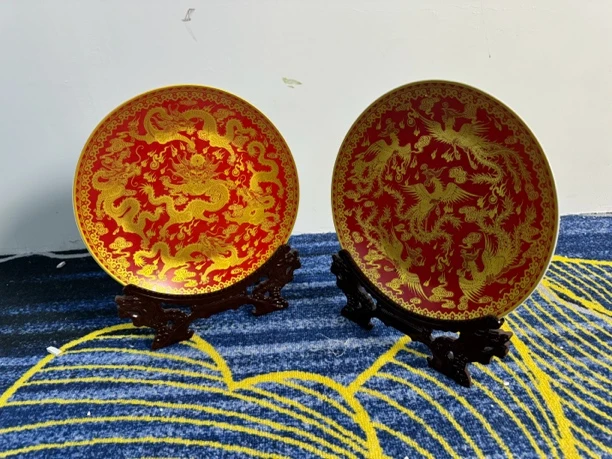 景德镇陶瓷一对龙凤赏盘