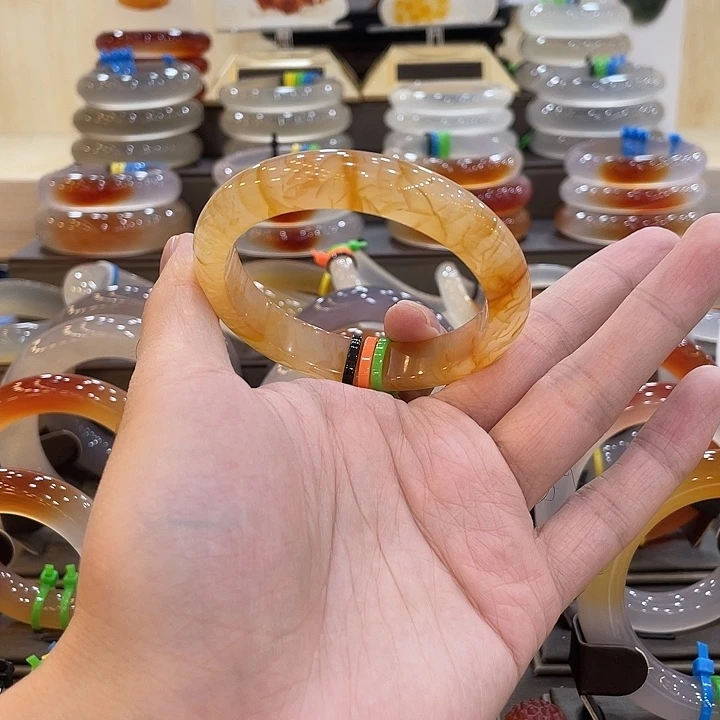 玛瑙/玉髓未镶嵌手镯50