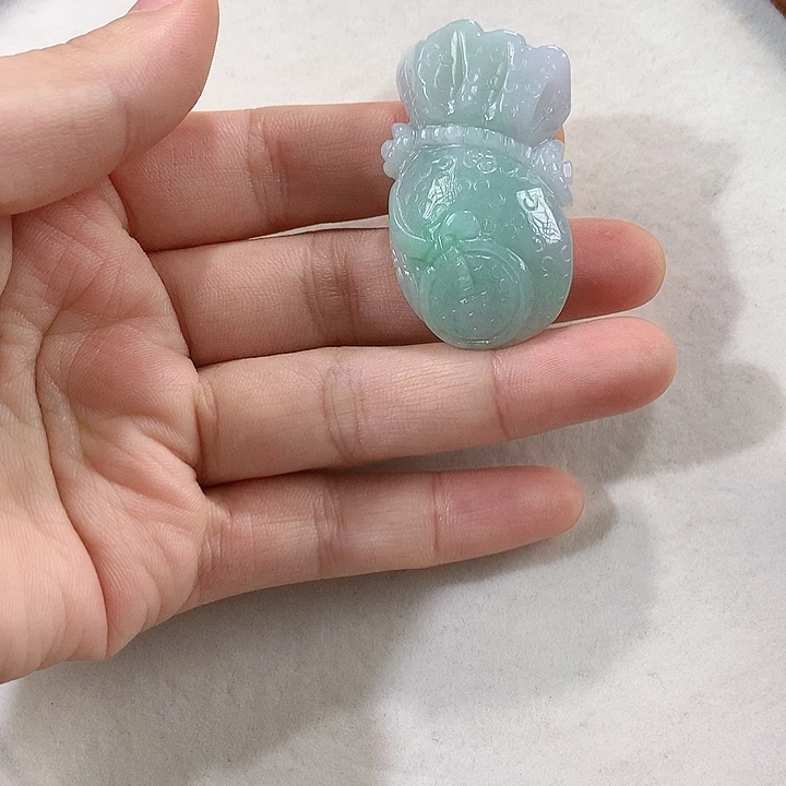 翡翠未镶嵌颈饰翡翠吊坠