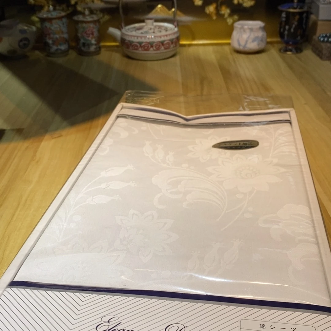 陆**神易雅集工艺品有限公司