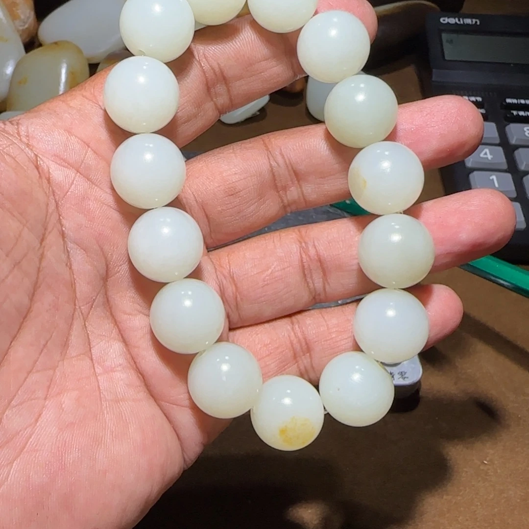 心***径和田玉（白玉）未镶嵌颈饰定金