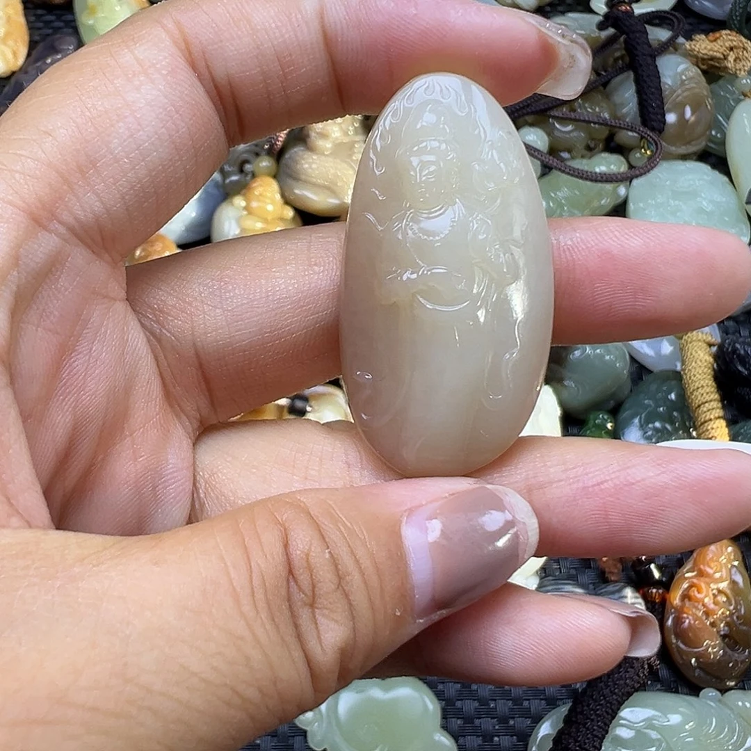 和田玉未镶嵌颈饰卡44.5