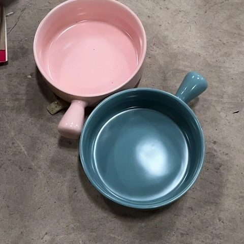 微瑕，不能明火，口径15，高度5粉，篮