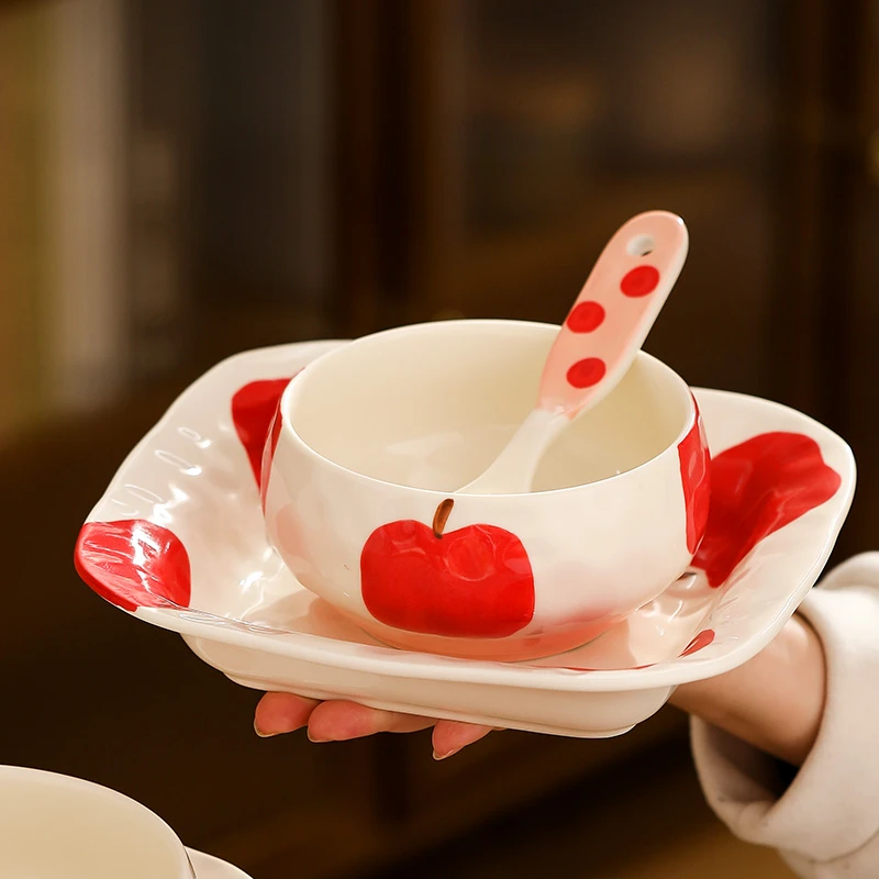 精东家可爱红苹果家用陶瓷餐具2025新年特别好看的米饭碗甜品碗盘