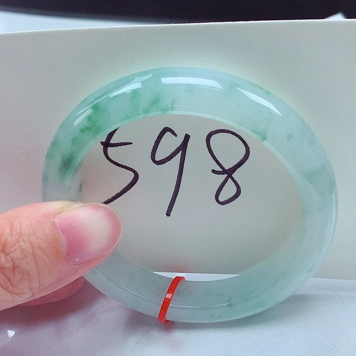 翡翠未镶嵌手镯翡翠