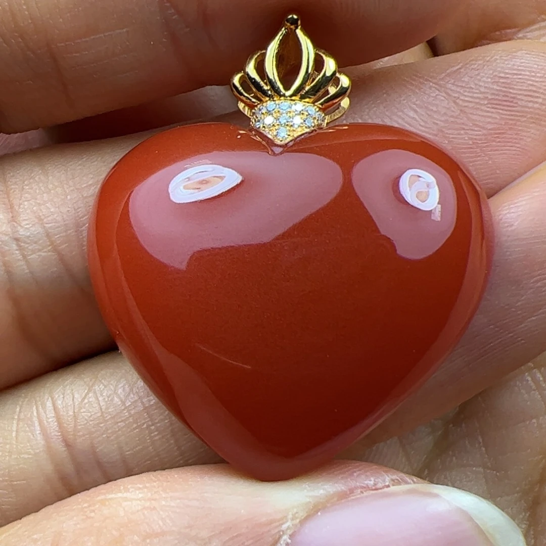 18K金镶嵌吊坠南红玛瑙