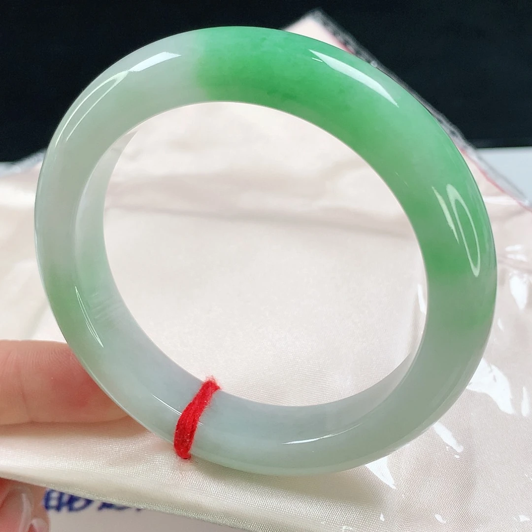 未镶嵌手镯翡翠834