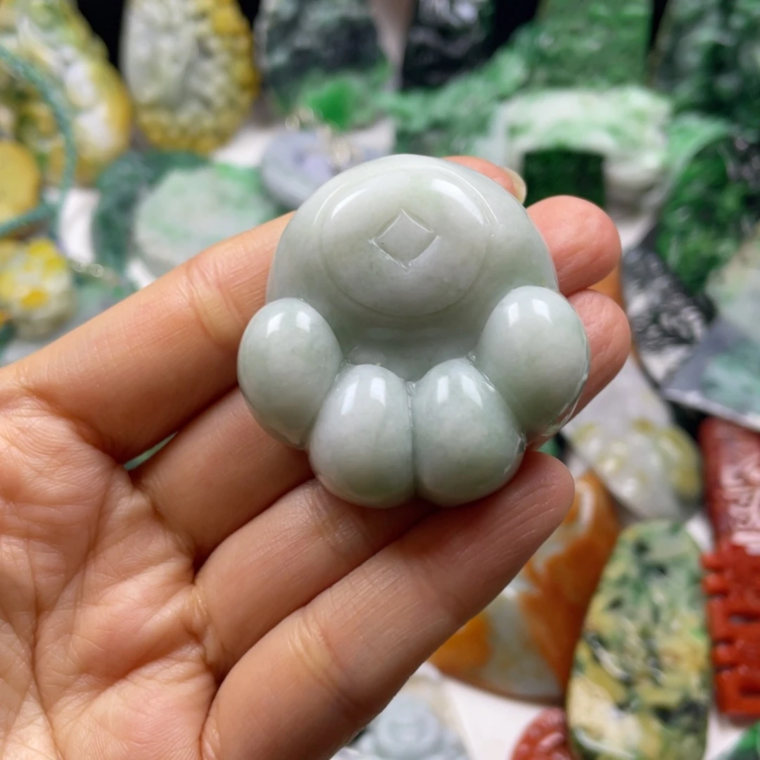 翡翠颈饰未镶嵌橘***?牌子