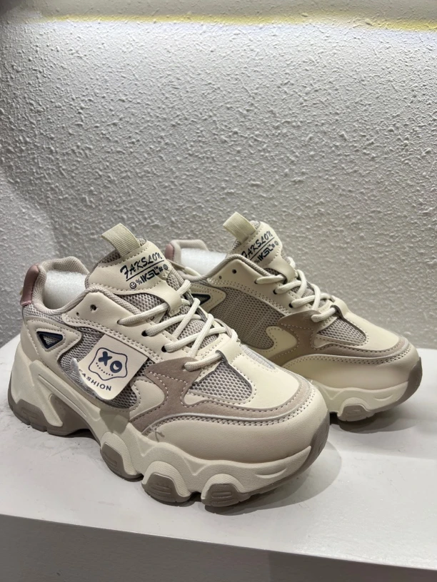 娜娜家1303百搭款老爹鞋