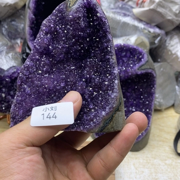 未镶嵌紫晶大型摆件（非配饰）
