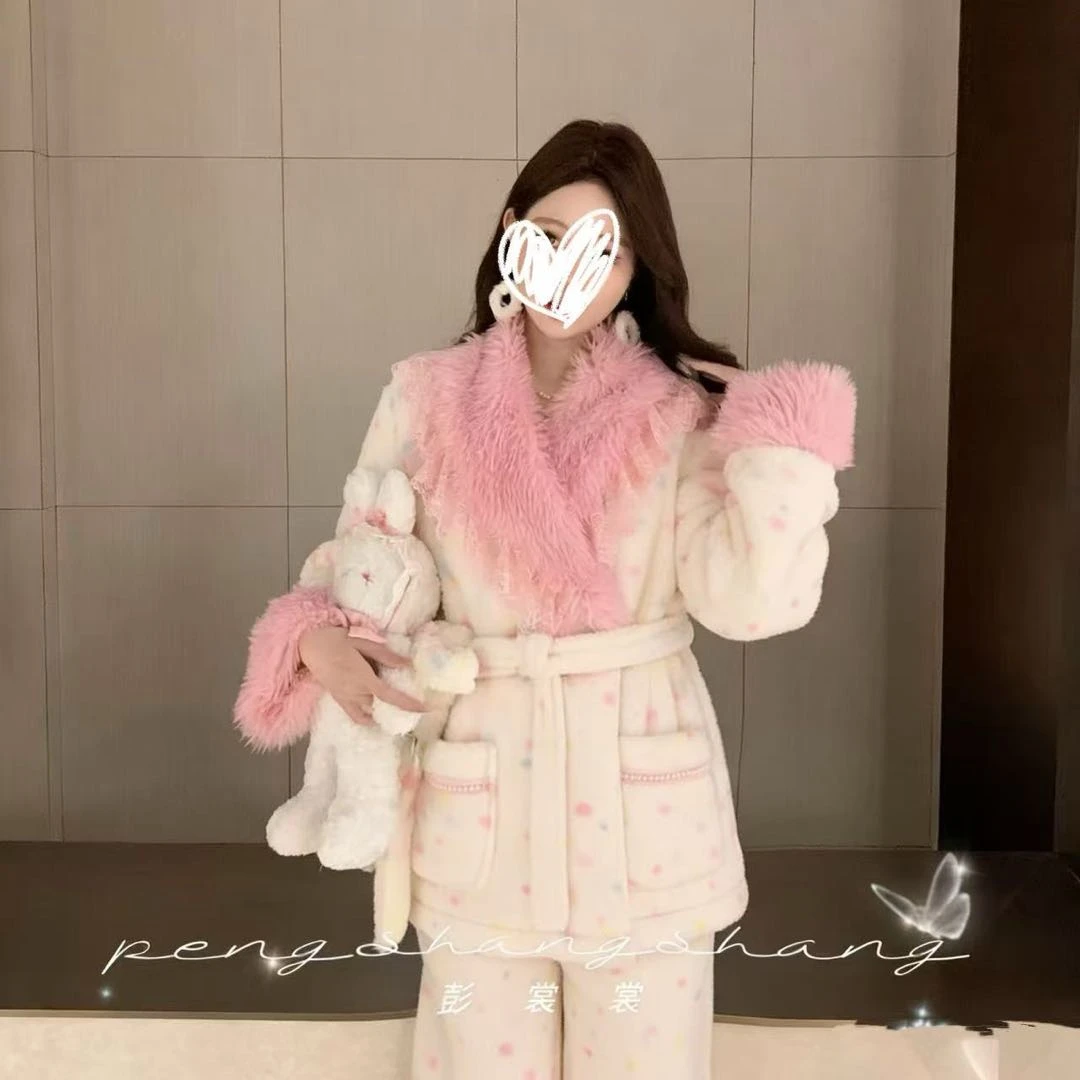 彭裳裳【樱粉织语】冬装上新女士潮流保暖绒加厚睡衣舒适百搭居家服