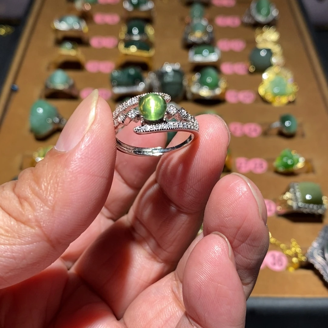 和田玉未镶嵌戒指