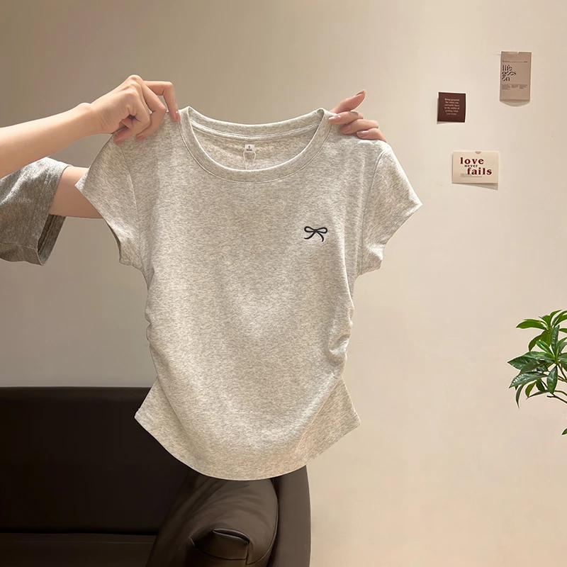 刺绣褶皱卡腰显瘦圆领短袖正肩女t恤夏蝴蝶结设计感小众甜辣上衣
