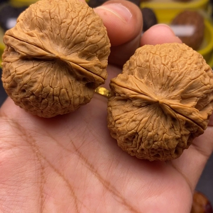 把件文玩核桃42尺牡丹绣球