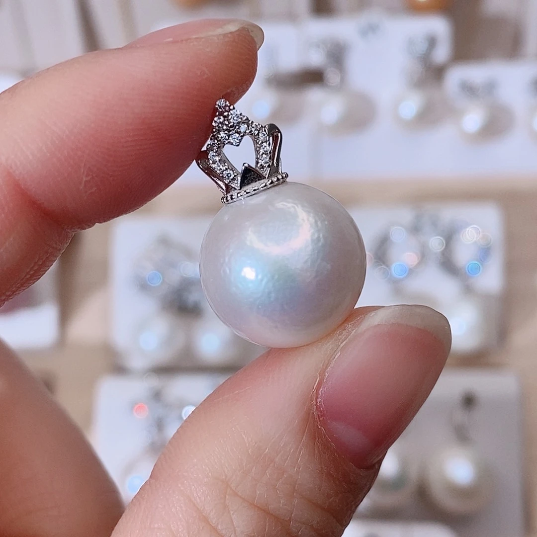 颈饰银S925镶嵌淡水珍珠