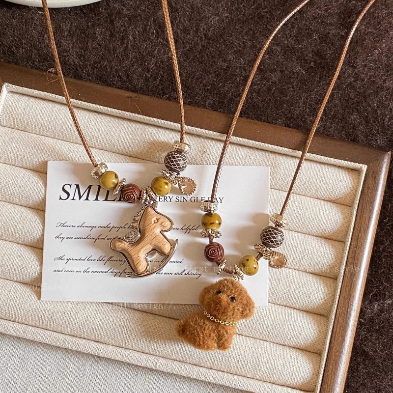 合金亚克力项链 木质小马串珠项链女款秋冬长款吊坠毛衣链