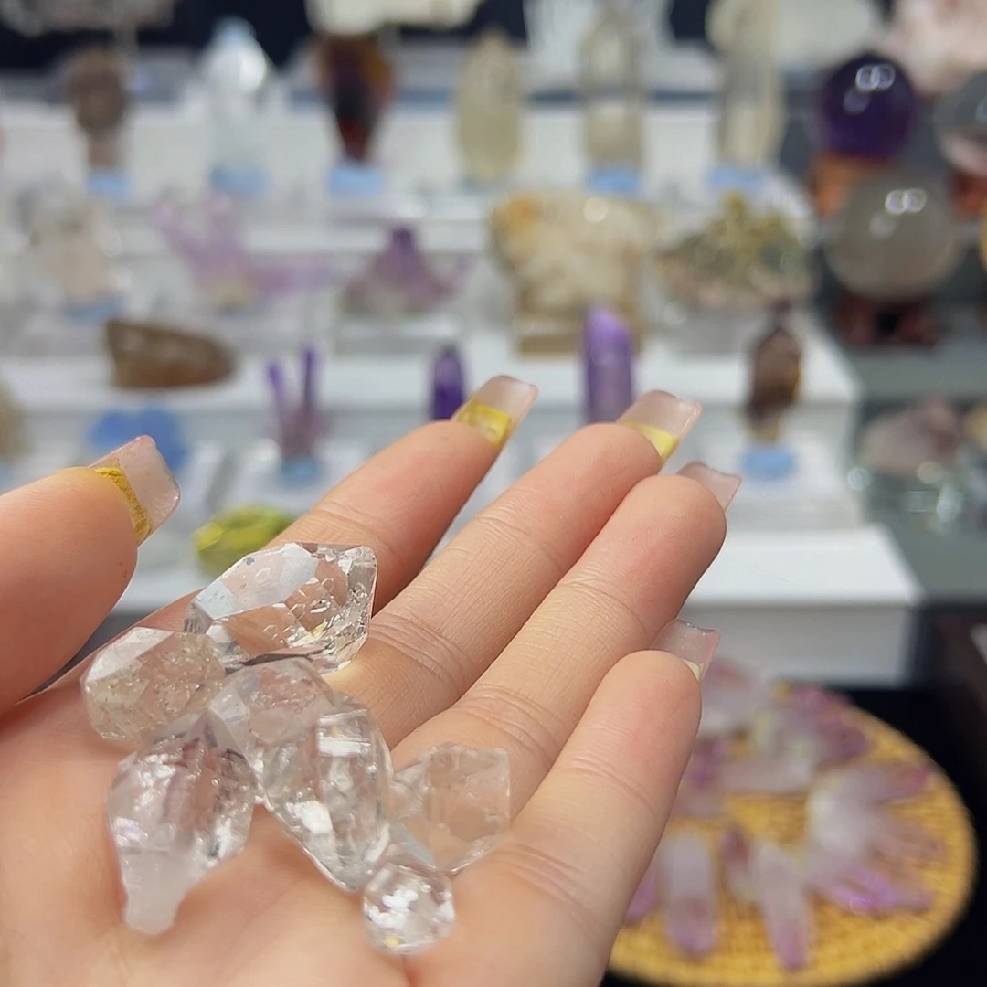 天然水晶家居摆件未镶嵌水晶猫*?