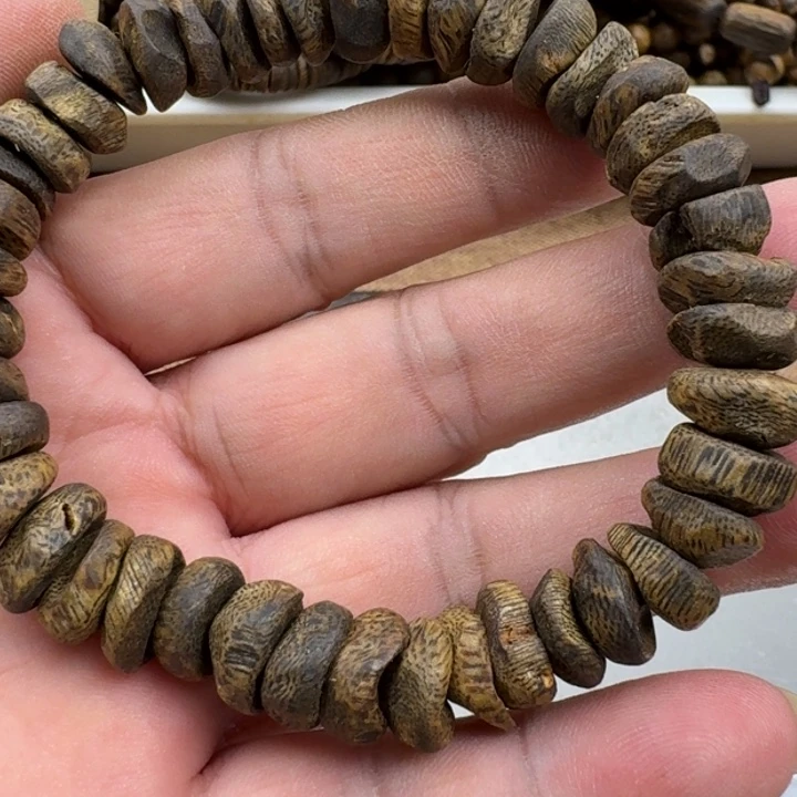 运***幄沉香手串乌身手串12克加
