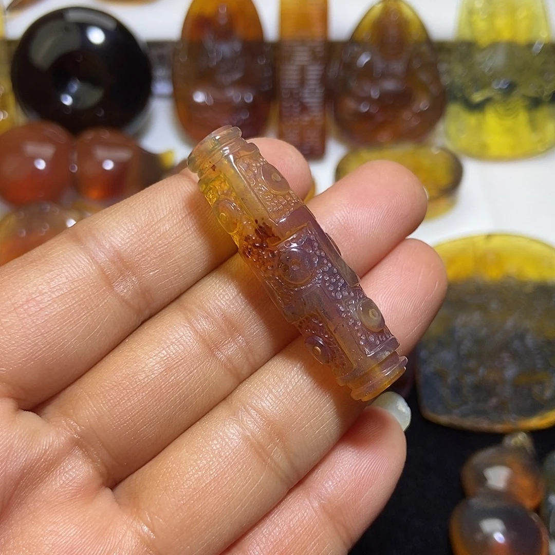 琥珀未镶嵌颈饰缅甸天然琥珀吊坠