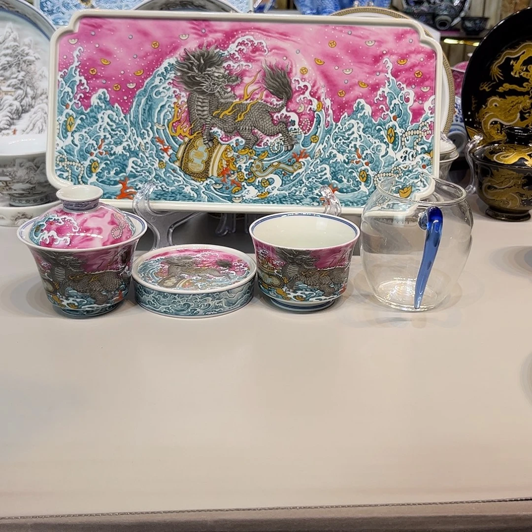 三***目景德镇陶瓷艺术品