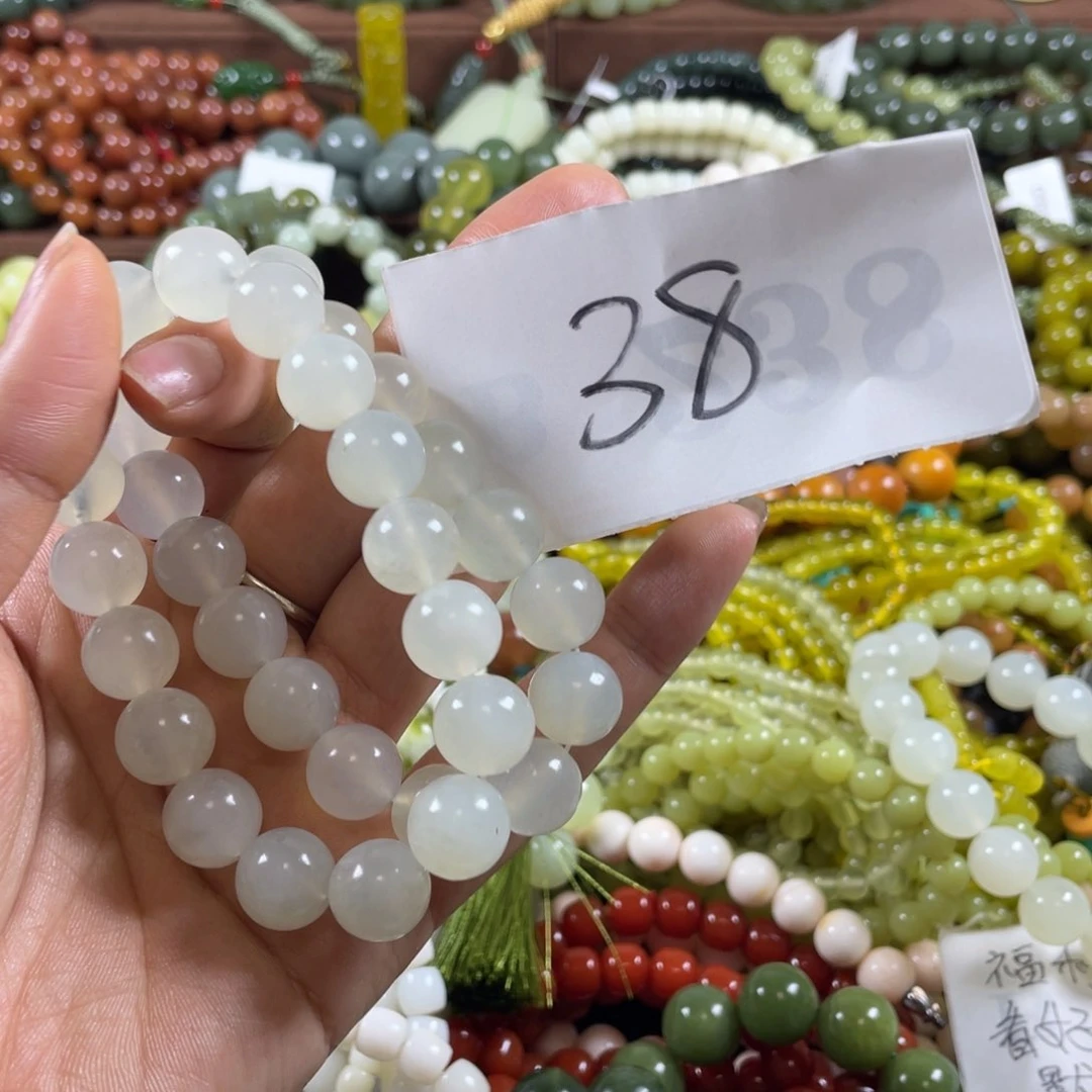 未镶嵌蛇纹石玉手链触*