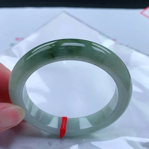 翡翠手镯未镶嵌48 号翡翠手镯