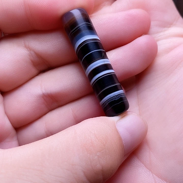 弹***壳玛瑙/玉髓未镶嵌颈饰