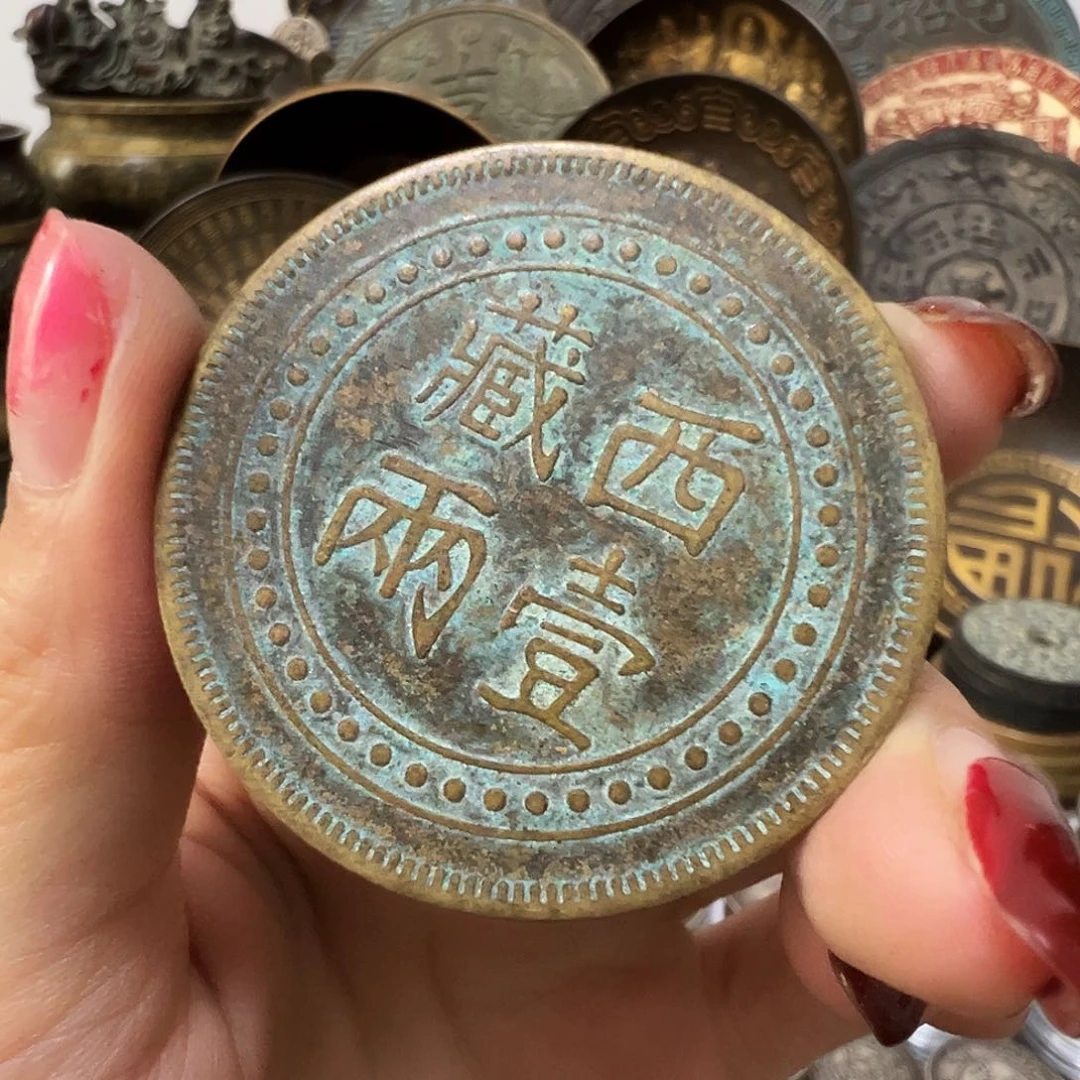 金属复古风格摆件