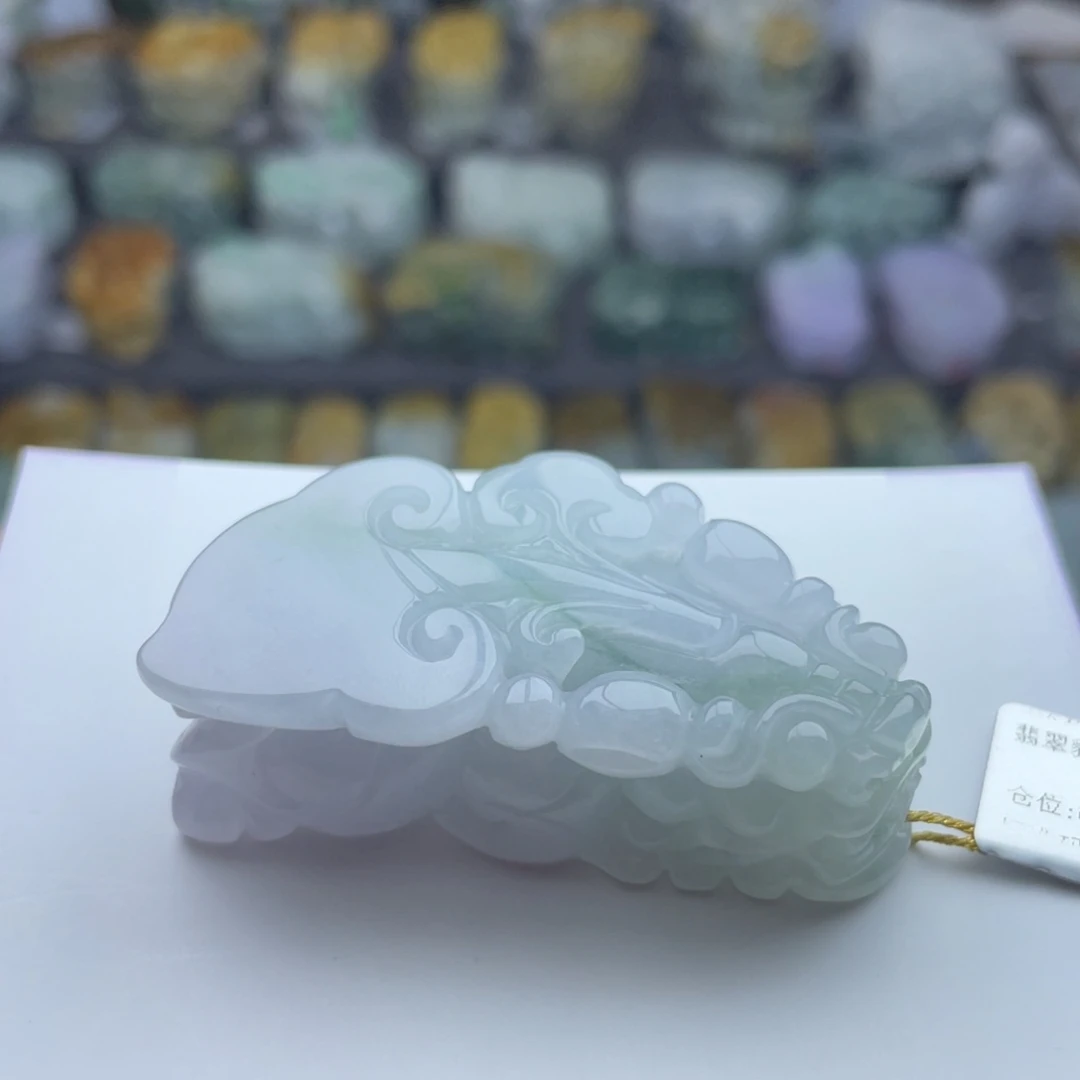 翡翠颈饰未镶嵌貔貅