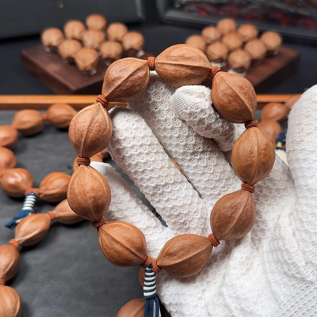 2.0*2.9大尺寸原生态梅林铁核手串主推款