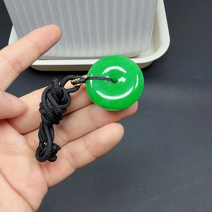 翡翠未镶嵌颈饰28